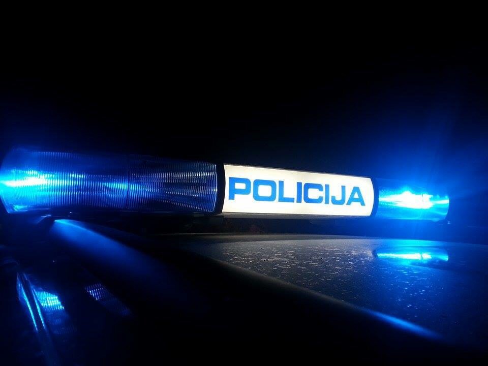 Užas na Koloniji: Automobil pokosio romobil s dvoje mladih